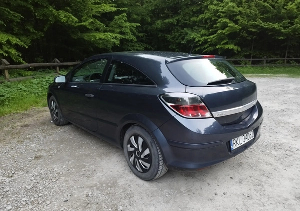 Opel Astra cena 16000 przebieg: 164000, rok produkcji 2009 z Kolbuszowa małe 46